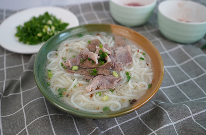 建水原味汤粉王培训